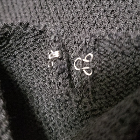 Holt Renfrew Ribbed Keyhole  Sweater - Picture 12 of 12